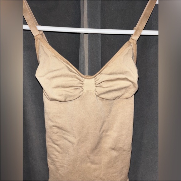 SKIMS Seamless Sculpt Slip Dress - XS - Picture 5 of 12